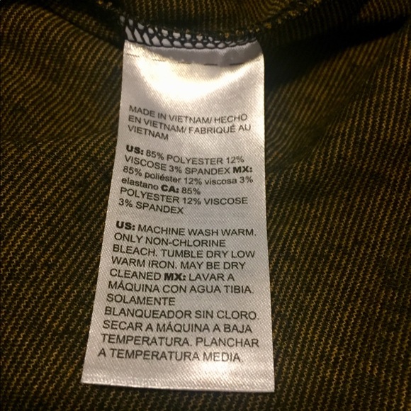 SOLD Chico’s Animal Jacquard Tee - NWT - Picture 4 of 4